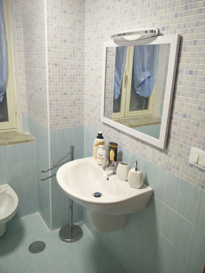 נאפולי Bouganville מראה חיצוני תמונה
