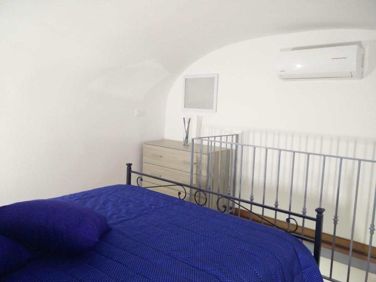 נאפולי Bouganville מראה חיצוני תמונה